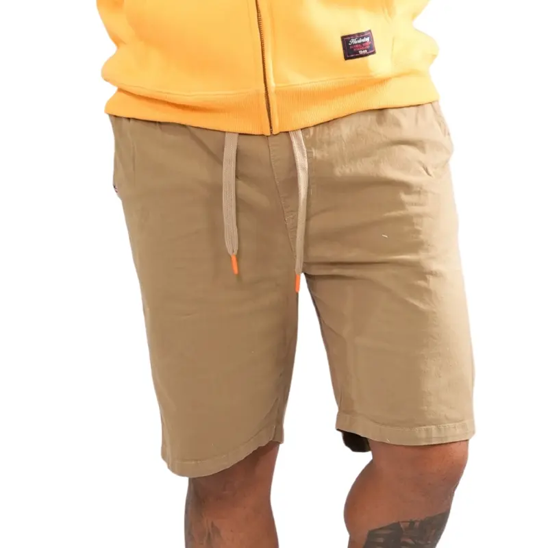 Bermuda clasica kaki