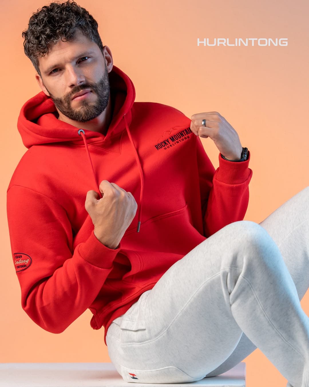 Buzo hombre rojo