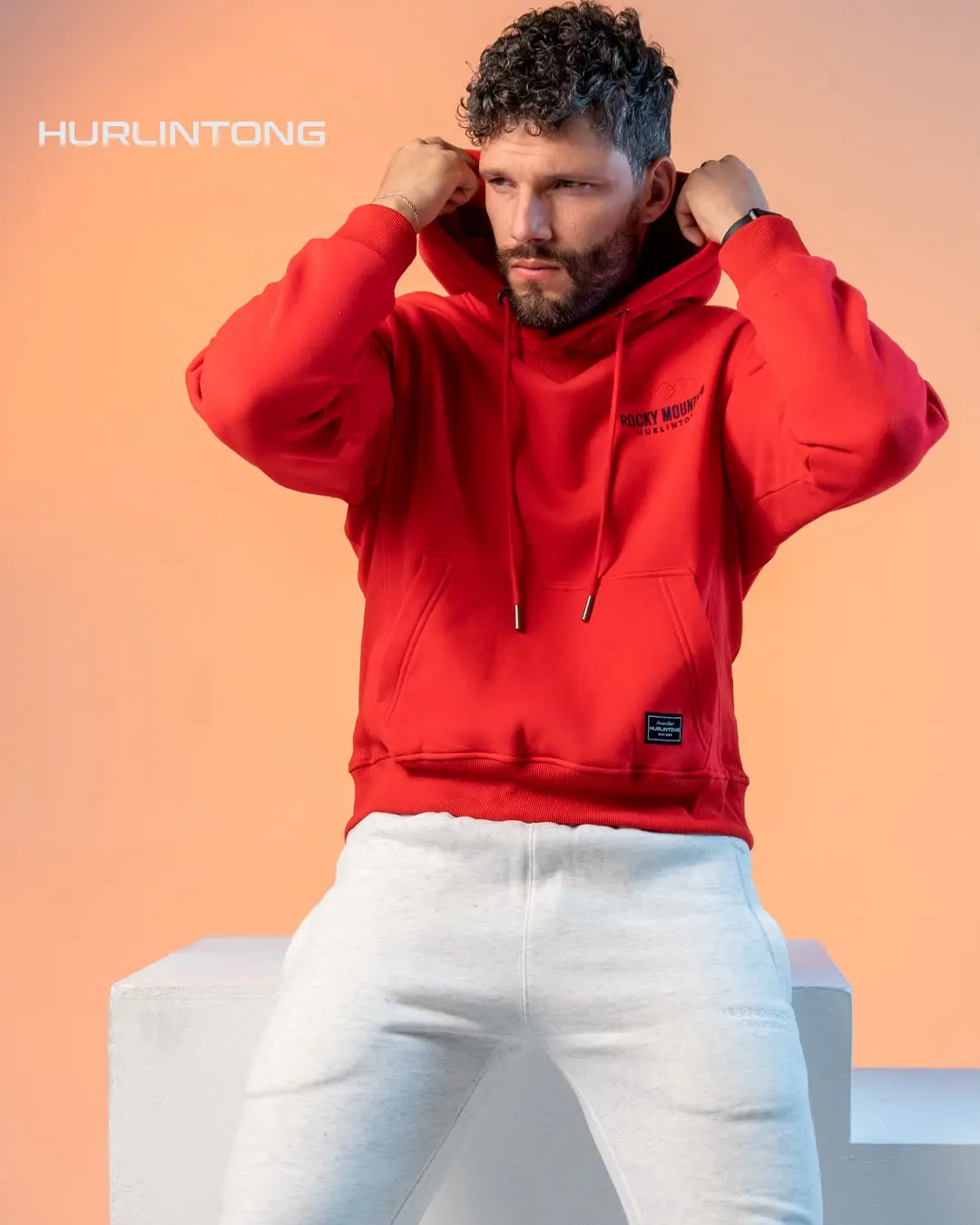 Buzo hombre rojo